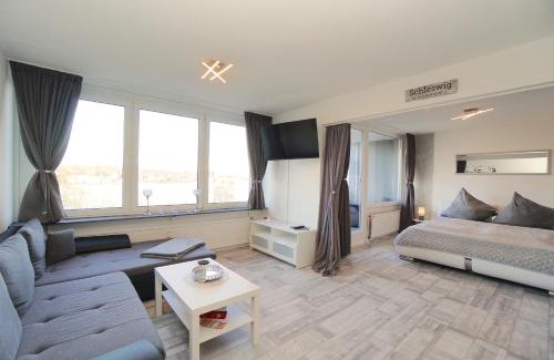Schleswig Apartment | Ferienwohnung Winda mit Blick auf die Schlei