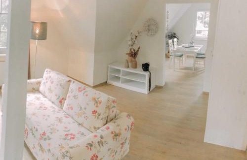 Worpswede Apartment | Ferienwohnung Worpsweder Schlösschen