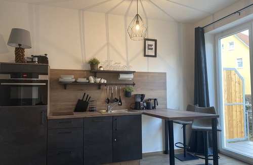 Markelsheim Apartment | Ferienwohnung "yvonne" mit Balkon