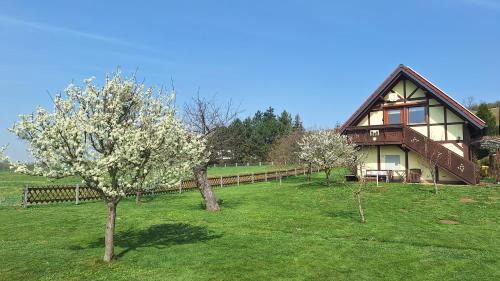 Wettin-Lobejun Apartment | Ferienwohnung zur Saaleaue