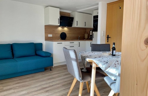 Schattwald Apartment | Ferienwohnung Zwei - Gästehaus Holl