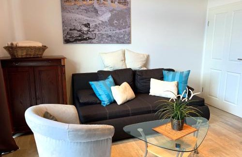 Itzehoe Apartment | Ferienwohnungen Arp "2O" mit Garten und Parkplatz