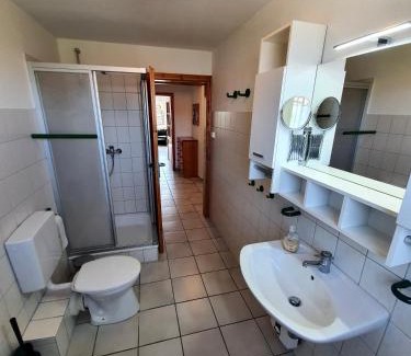 Wenkendorf Apartment | Ferienwohnungen Matschak OG rechts