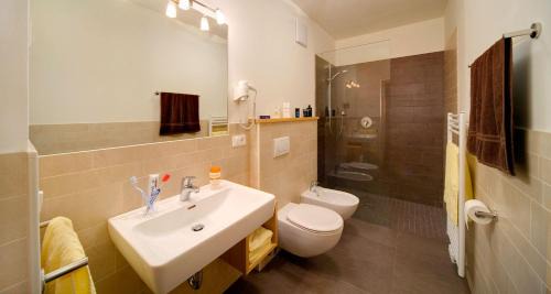 Santa Valburga Apartment | Ferienwohnungen Waldruhe