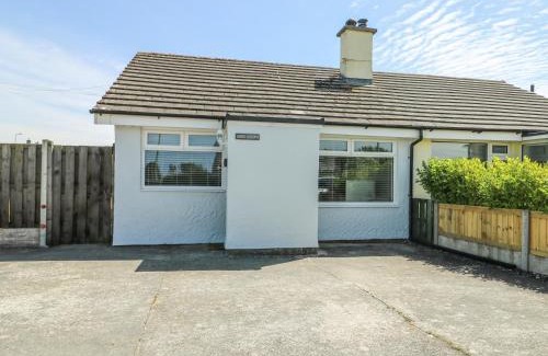 Dwyran House | Fern Hill Cottage