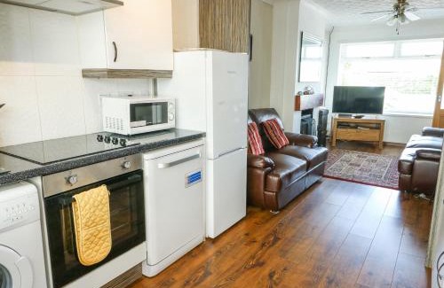 Dwyran House | Fern Hill Cottage