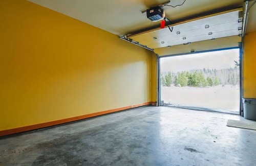 East Kootenay House | Fernie - Pinnacle Ridge Chalet 45-102
