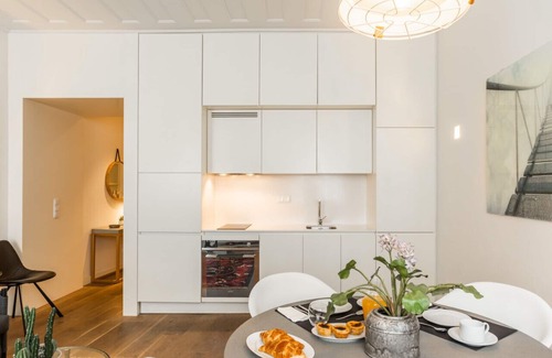Sao Paulo Apartment | Ferragial 29 · Chic Tailor Made Flat in Chiado