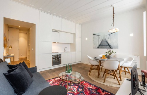 Sao Paulo Apartment | Ferragial 29 · Chic Tailor Made Flat in Chiado