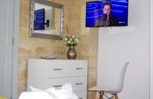 Lecce Historic Center Bed & Breakfast | Ferrante D'Aragona Apartment