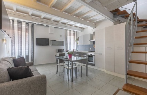 Ferrara Apartment | Ferrara Center Bi-level Beauty Apartment