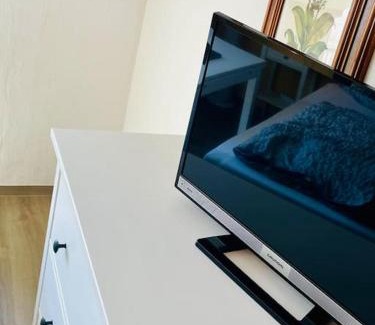 Bad Griesbach-Therme Apartment | FeWo 58 - Appartement im Rottalblick - Helle Kuschelecke genießen mit Bademantelgang zur Therme, TV und Stellplatz im Haus