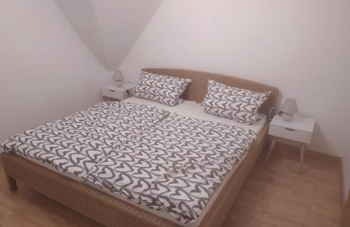 Burbach Apartment | FeWo Apfelbaum