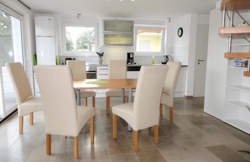 Langenargen Apartment | FeWo Bayha "Lerchenhaus"
