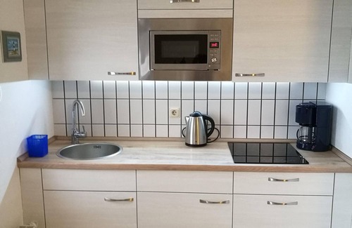 Ueckermuende Apartment | FEWO bis 2 Pers. inmitten den Yachthafens Ueckermünde, Stettiner Haff, Ostsee