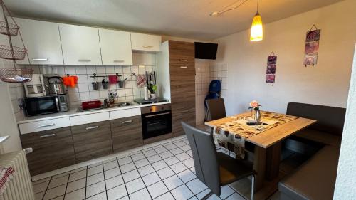 Wittmund Apartment | FeWo-Busche, Doppelhaushälfte mit Garten
