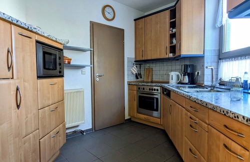 Melsungen Apartment | FeWo Herkulesblick - Quiet vacation apartment with lots of space, garden and terrace