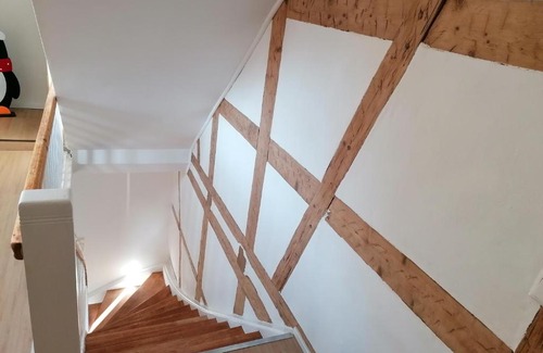 Mobisburg-Rhoda Apartment | FeWo im Lehm-Fachwerkhaus Erfurt mit 3 einzelnen Schlafzimmern je mit TV
