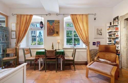Wachwitz Apartment | Fewo in der Alten Weinpresse
