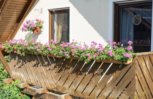 Neualbenreuth Apartment | Fewo in ruhiger Lage mit separater Küche unweit vom Sibyllenbad