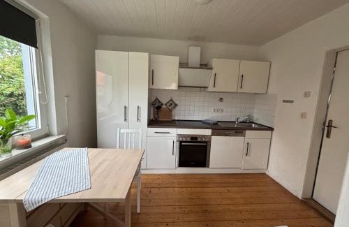 Varel Apartment | FEWO in Varel Winkelsheide in 11 Auto-Minuten am Hafen oder am Strand auch mit Hund