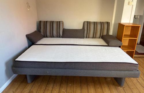 Varel Apartment | FEWO in Varel Winkelsheide in 11 Auto-Minuten am Hafen oder am Strand auch mit Hund