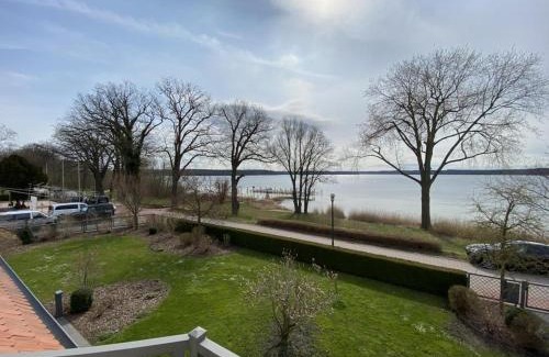 Plau am See Apartment | Fewo in Villa mit Seeblick