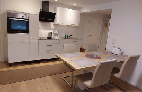 Althof Apartment | Fewo "klosterblick", Idyllische Lage, Ruhe Pur, 7 km zur Ostsee, Top-ausstattung