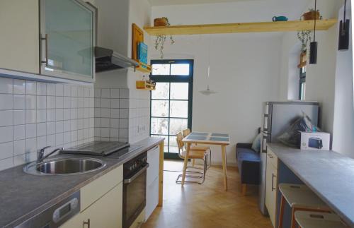 Neustadt in Sachsen Apartment | FEWO mit Sauna & Gartenblick