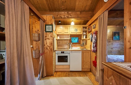 Hochkrimml Cabin | ⛷️FeWo Paul⛷️uriger Cabin vacation for max 4 pers/close to the lift/carport/WLAN