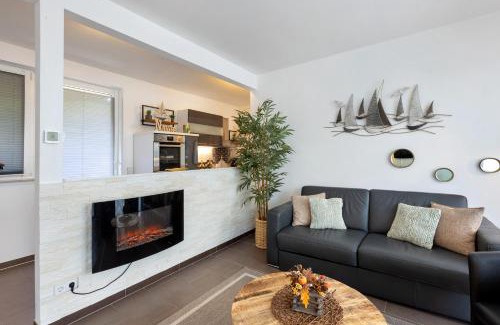 Mucheln Apartment | Fewo Seeperle - Marina Mücheln