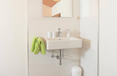 Riezlern Apartment | FEWO summit happiness / 3 bedrooms / shower, toilet - Landhaus Bromm