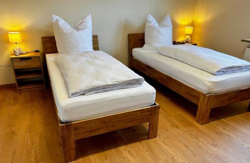 Alheim Apartment | Fewo Unterm Stein - Rotkäppchen - 3 Schlafzimmer