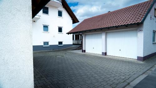 Weisweil Apartment | FeWo WOW II Schöne 2-Zimmer Maisonette Wohnung