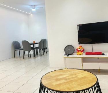 Kampung Tambak Bunga House | FF9 HOMESTAY