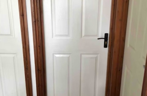 Pembroke Dock Apartment | Ffau Bach - Little Den. Boutique Central Pembrokeshire.