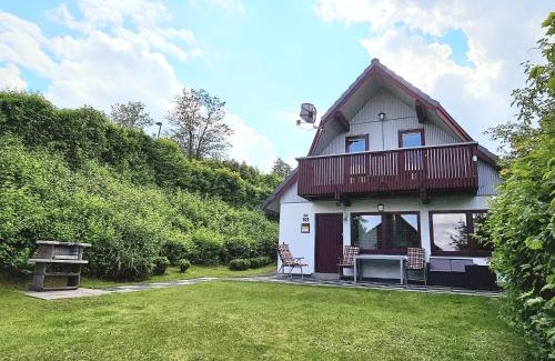 Seepark Kirchheim House | FH "Gestiefelter Kater" am See im hessischen Bergland