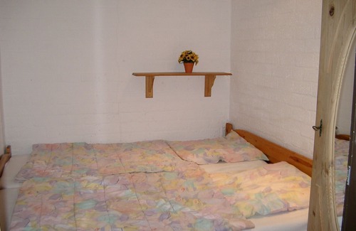 Bruinisse House | Fh. max. 4-5 pers. quiet, relaxing location, WLAN, child-friendly