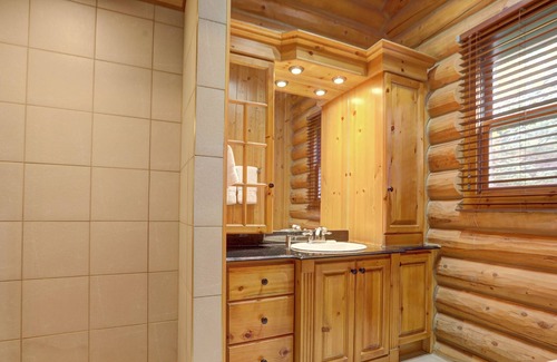 Mille-Isles Ski Chalet | Fiddler Lake Resort Chalet 47 Stag