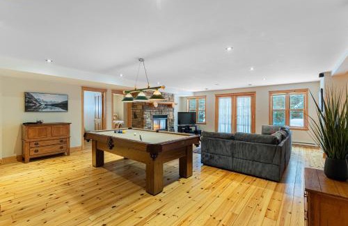 Fiddler Lake Resort Ski Chalet | Fiddler Lake Resort Chalet 30 Deer