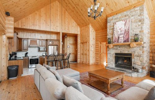 Fiddler Lake Resort Ski Chalet | Fiddler Lake Resort Chalet 69 Deer