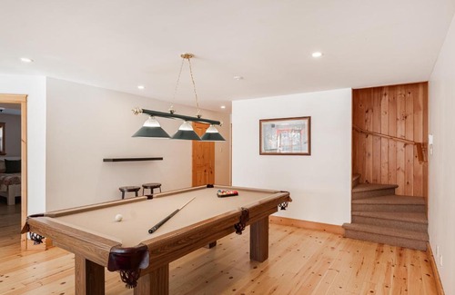 Fiddler Lake Resort Ski Chalet | Fiddler Lake Resort Chalet 73 Deer with pool