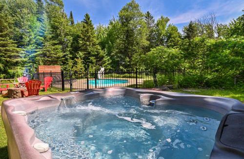 Fiddler Lake Resort Ski Chalet | Fiddler Lake Resort Chalet 73 Deer with pool