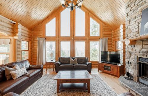 Fiddler Lake Resort Ski Chalet | Fiddler Lake Resort Chalet 90 Deer