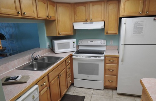 Madeira Beach Condo | "Fiddler's Green" at Madeira Norte - Spectacular Beachfront Unit.