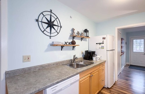 Bayfield House | Fiddlers Green - Tragically Hip themed cottage