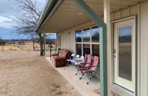 Jacksboro House | Field House on Lake Godstone