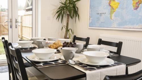 Brackley House | Field View House