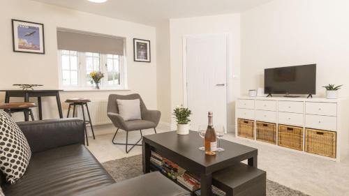 Brackley House | Field View House