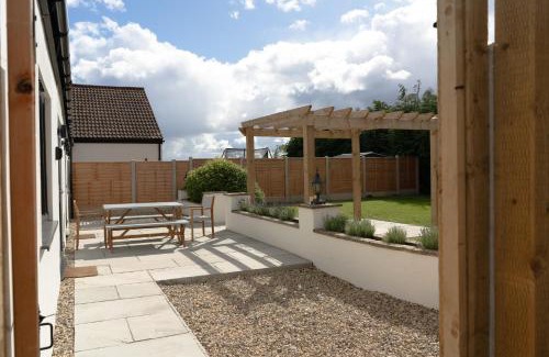 Potter Brompton House | Fieldside Cottage